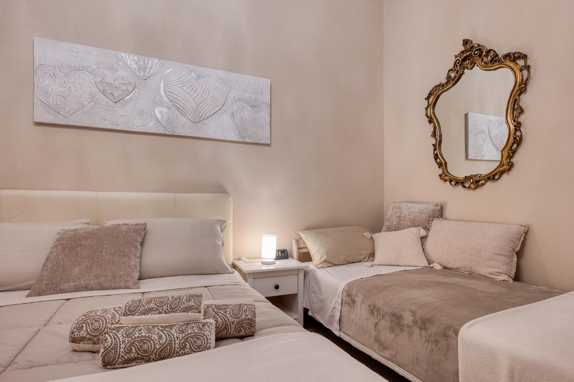 Your House Rooms Janov Exteriér fotografie